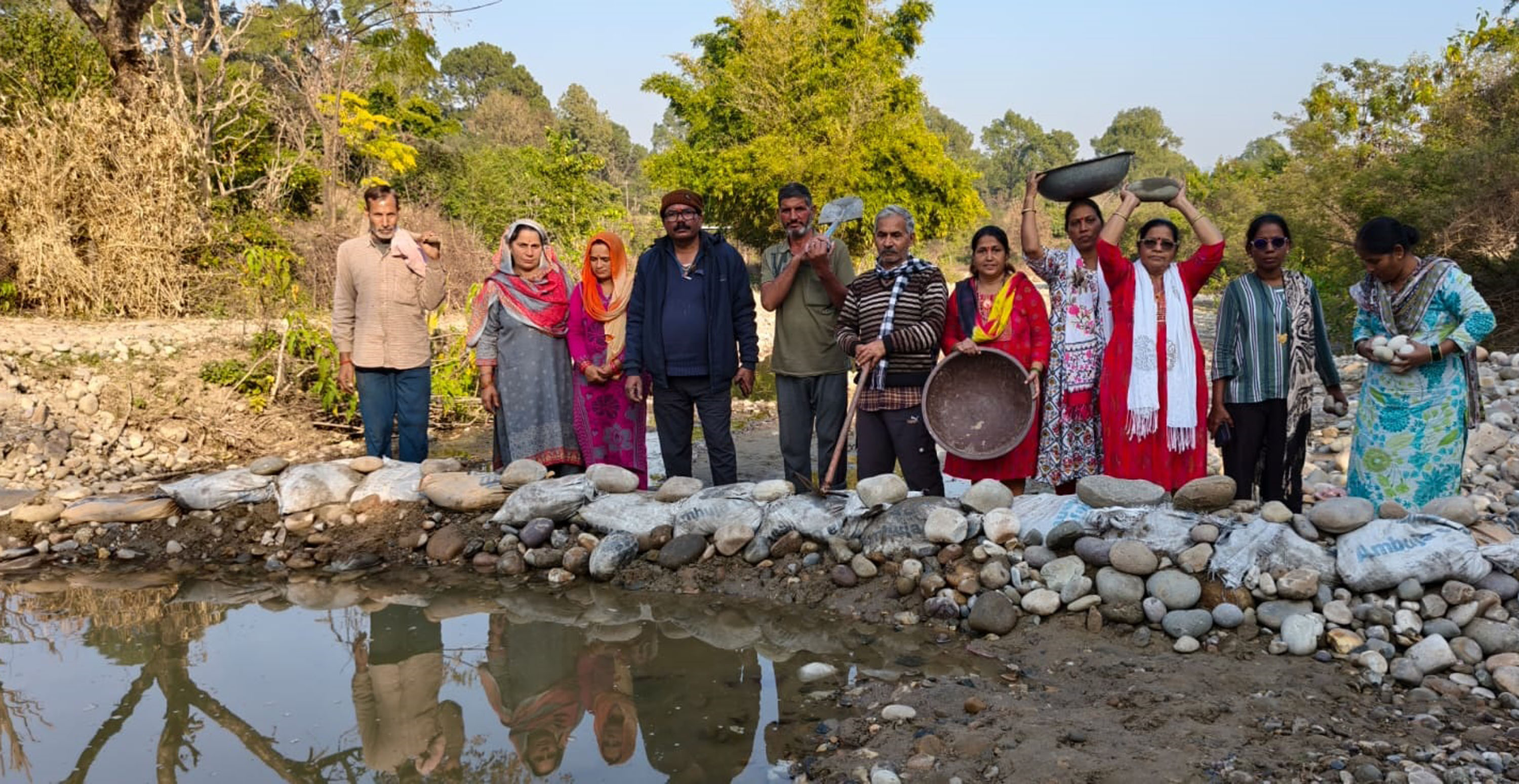 नगरोटा में जल संरक्षण के लिए चेक डैम निर्माण पूरा, ग्रामीणों ने पहल को सराहा नगरोटा में जल संरक्षण के लिए चेक डैम निर्माण पूरा, ग्रामीणों ने पहल को सराहा
