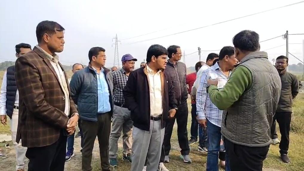 निरीक्षण करते डीडीसी निरीक्षण करते डीडीसी