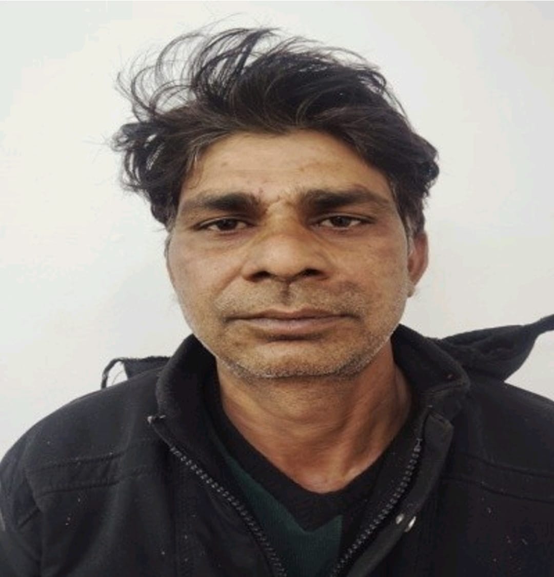 वनरक्षक पेपर लीक मामला: भोपाल प्रिंटिंग प्रेस से पेपर चुराकर मुख्य सरगना को देने वाला केडी डॉन गिरफ्तार वनरक्षक पेपर लीक मामला: भोपाल प्रिंटिंग प्रेस से पेपर चुराकर मुख्य सरगना को देने वाला केडी डॉन गिरफ्तार