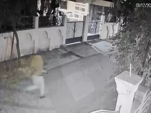 सीसीटीवी फुटेज। सीसीटीवी फुटेज।