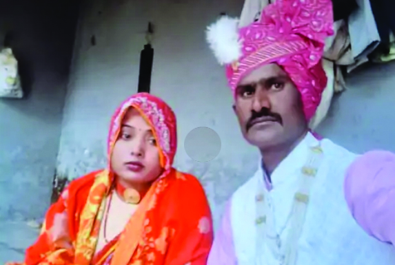 जेवर लेकर भागी दुल्हन, वाराणसी से ढ़ाई लाख में लाए थे, रात को परिवार को नशीला पदार्थ पिलाया था