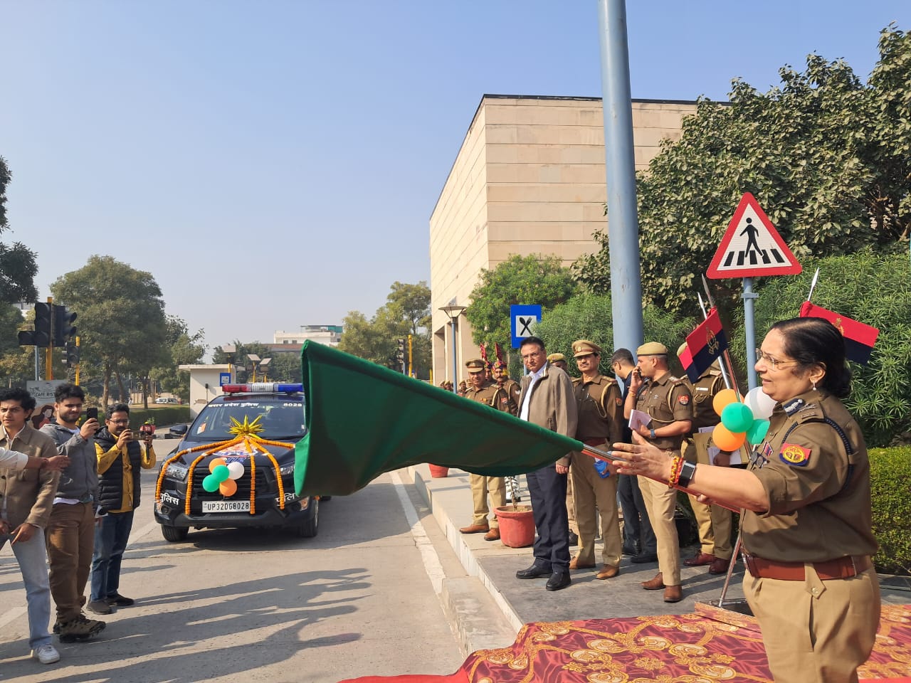 डायल- 112 के बेड़े मे 14 वाहन शामिल डायल- 112 के बेड़े मे 14 वाहन शामिल