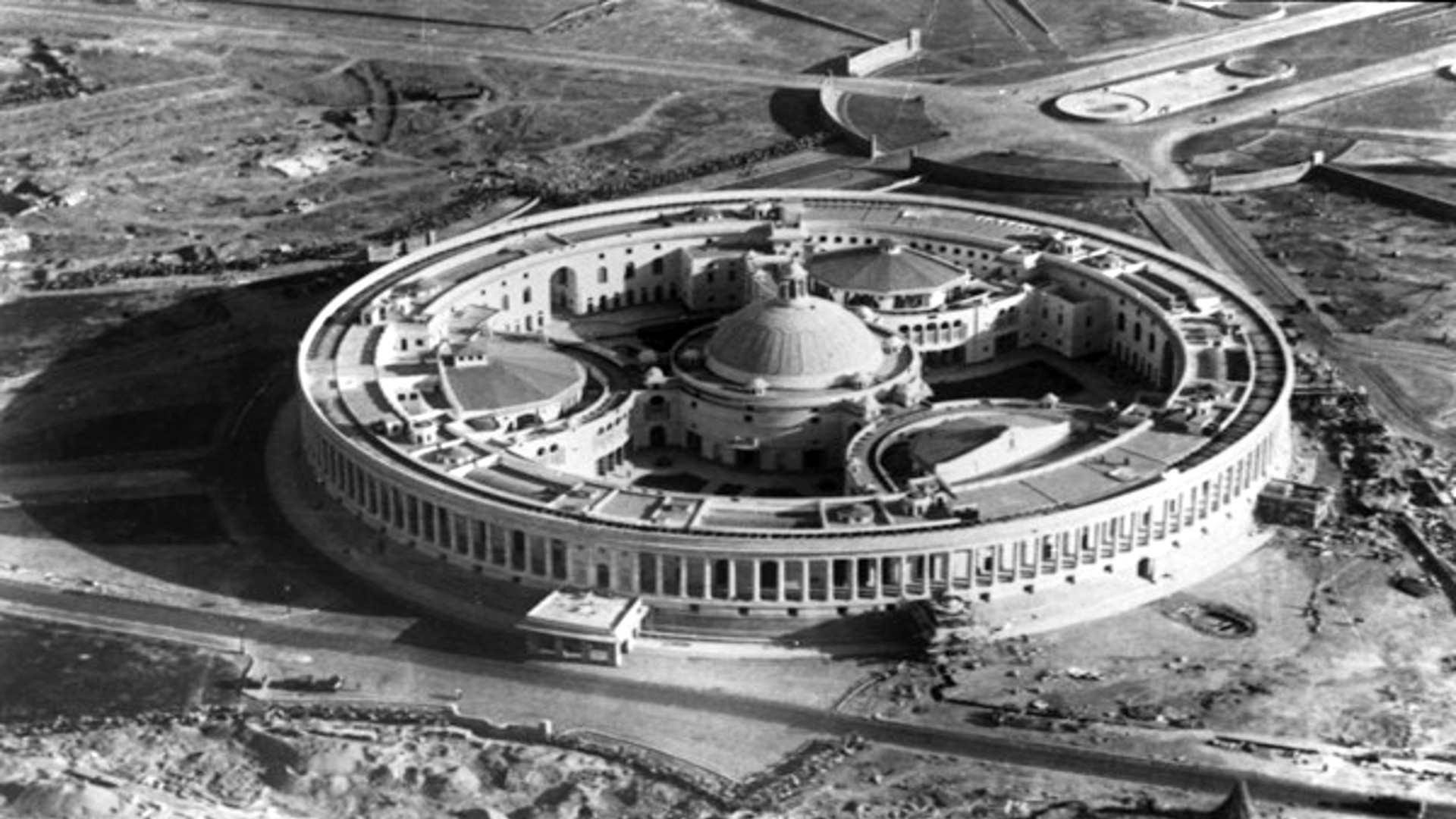 भारत की राजधानी कलकत्ता से दिल्ली स्थानांतरित