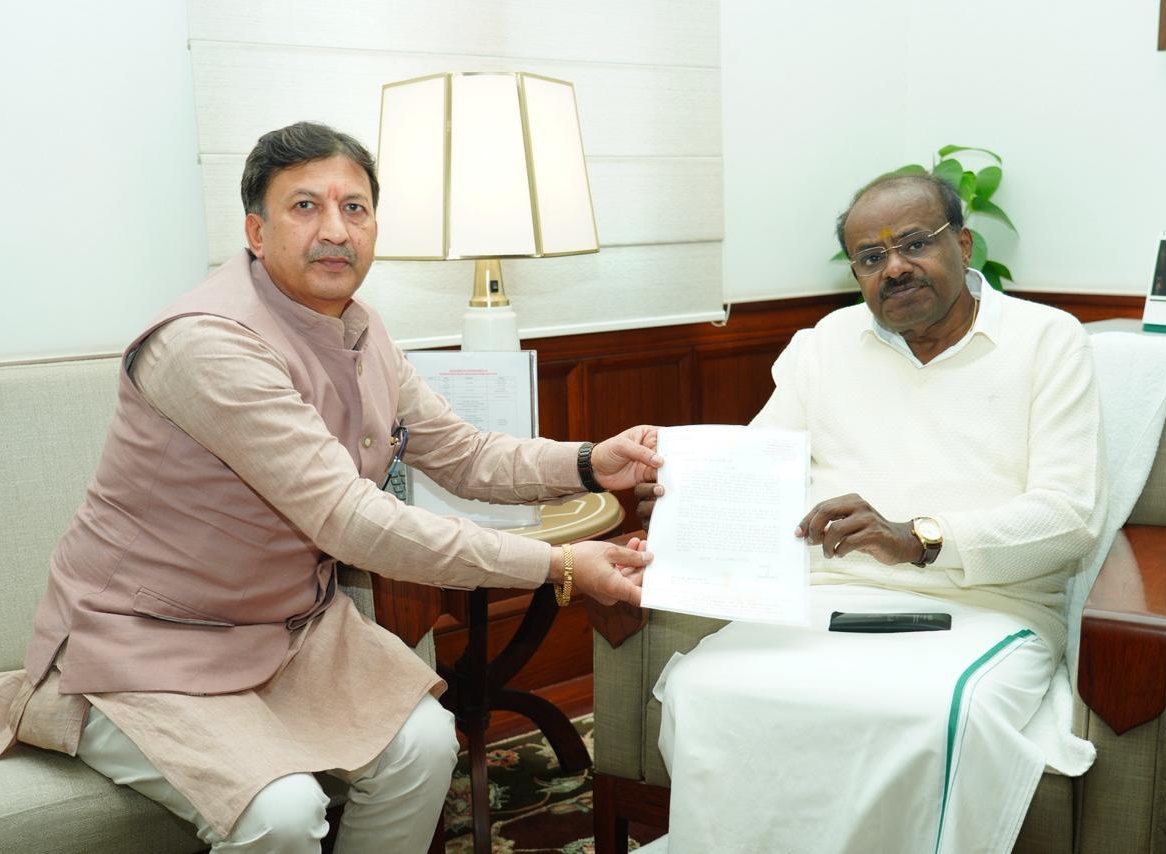 सिकंदर कुमार की केंद्रीय मंत्री से भेंट
