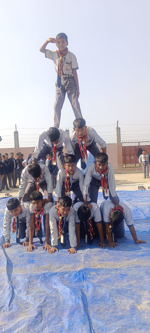 अररिया फोटो:स्काउट गाइड पिरामिड तैयार करते अररिया फोटो:स्काउट गाइड पिरामिड तैयार करते