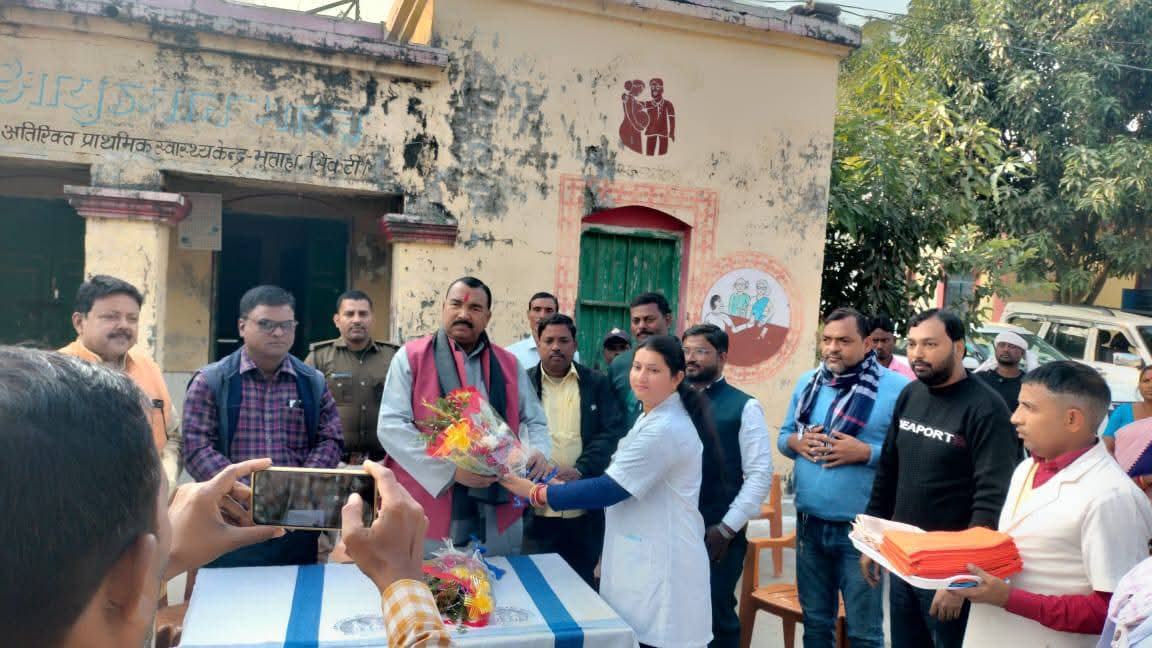 अररिया फोटो:विधायक का अस्पताल प्रबंधन की ओर से स्वागत