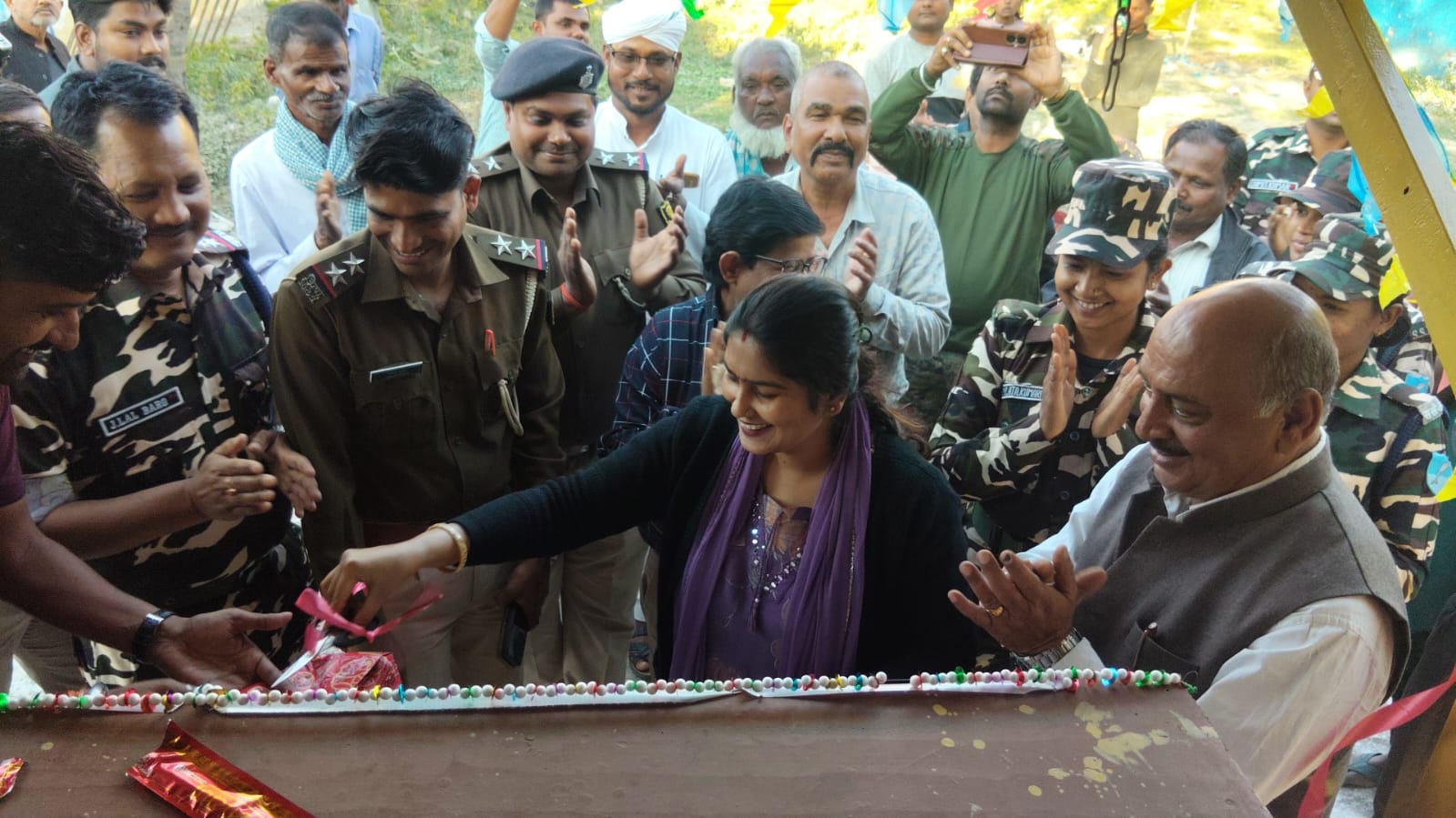 अररिया फोटो:कार्यालय का उद्घाटन अररिया फोटो:कार्यालय का उद्घाटन