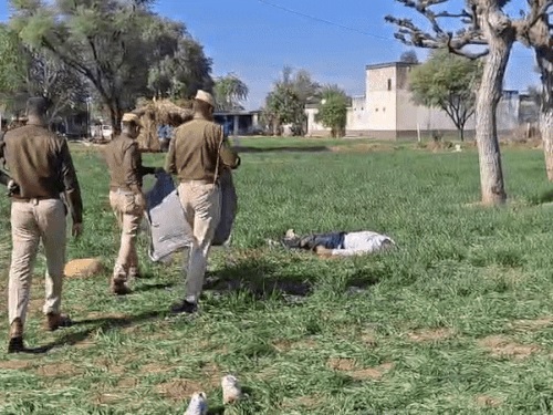 गैंगवार में हिस्ट्रीशीटर सहित दो मरे