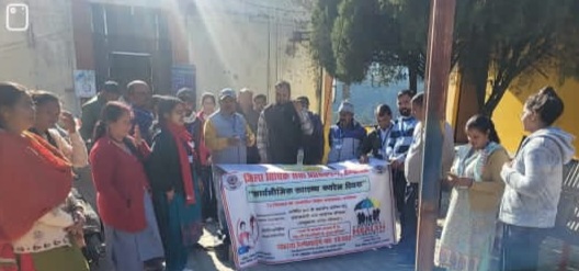 स्वास्थ्य जागरूकता शिविर में उपस्थित अधिकार मित्र एवं चिकित्सक स्वास्थ्य जागरूकता शिविर में उपस्थित अधिकार मित्र एवं चिकित्सक