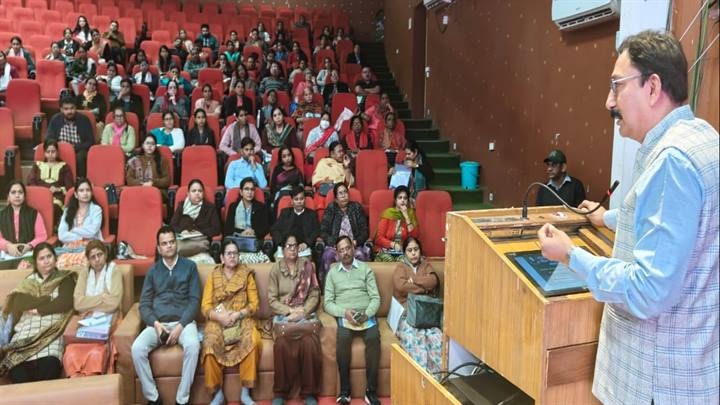 कार्यस्थल पर लैंगिक उत्पीड़न निवारण प्रतिषेध अधिनियम के तहत कार्यशाला