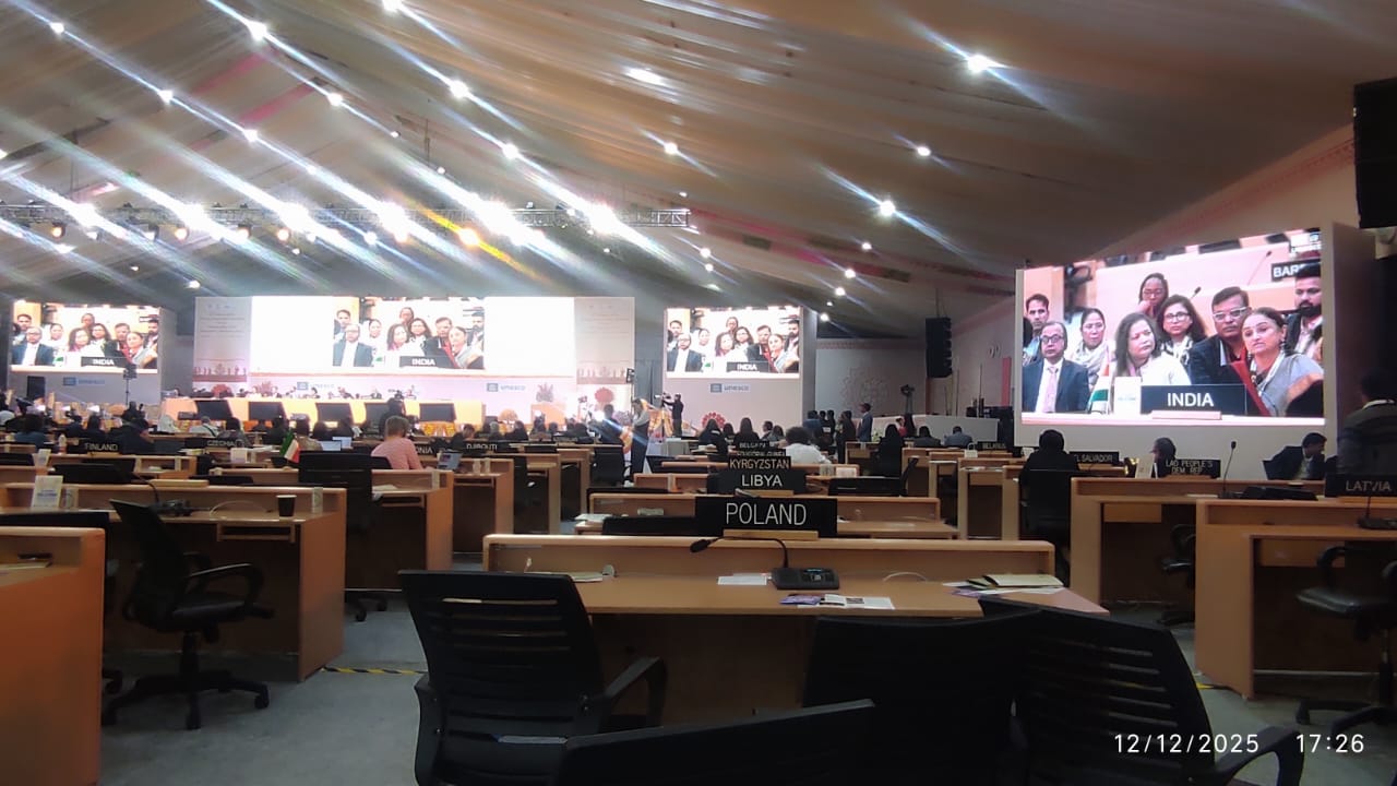 दिल्ली स्थित लाल किला में यूनेस्को की आईसीएच संरक्षण अंतर सरकारी समिति के 20वें सत्र का समापन दिल्ली स्थित लाल किला में यूनेस्को की आईसीएच संरक्षण अंतर सरकारी समिति के 20वें सत्र का समापन