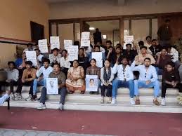 भोपाल यूथ कांग्रेस कार्यवाहक जिलाध्यक्ष के खिलाफ पीसीसी में प्रदर्शन भोपाल यूथ कांग्रेस कार्यवाहक जिलाध्यक्ष के खिलाफ पीसीसी में प्रदर्शन