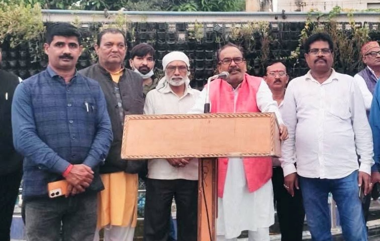 *लोकतंत्र के मूल्यों के खिलाफ है एस्मा कानून*:–रूपेश *लोकतंत्र के मूल्यों के खिलाफ है एस्मा कानून*:–रूपेश