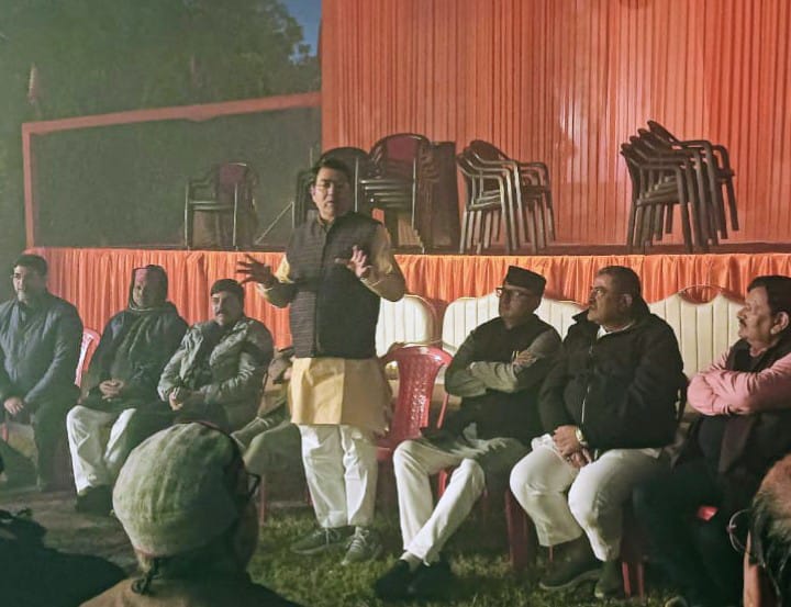 स्नेह मिलन कार्यक्रम को लेकर भाजपा की बैठक स्नेह मिलन कार्यक्रम को लेकर भाजपा की बैठक