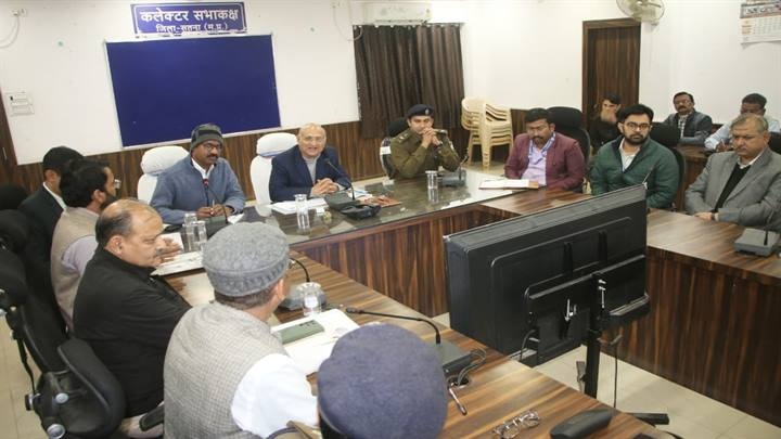 जिला रोड सेफ्टी कमेटी की महत्वपूर्ण बैठक जिला रोड सेफ्टी कमेटी की महत्वपूर्ण बैठक