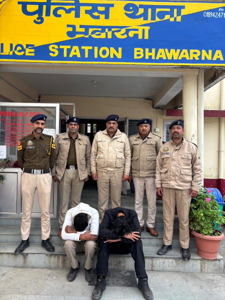 गिरफ्तार आरोपी।