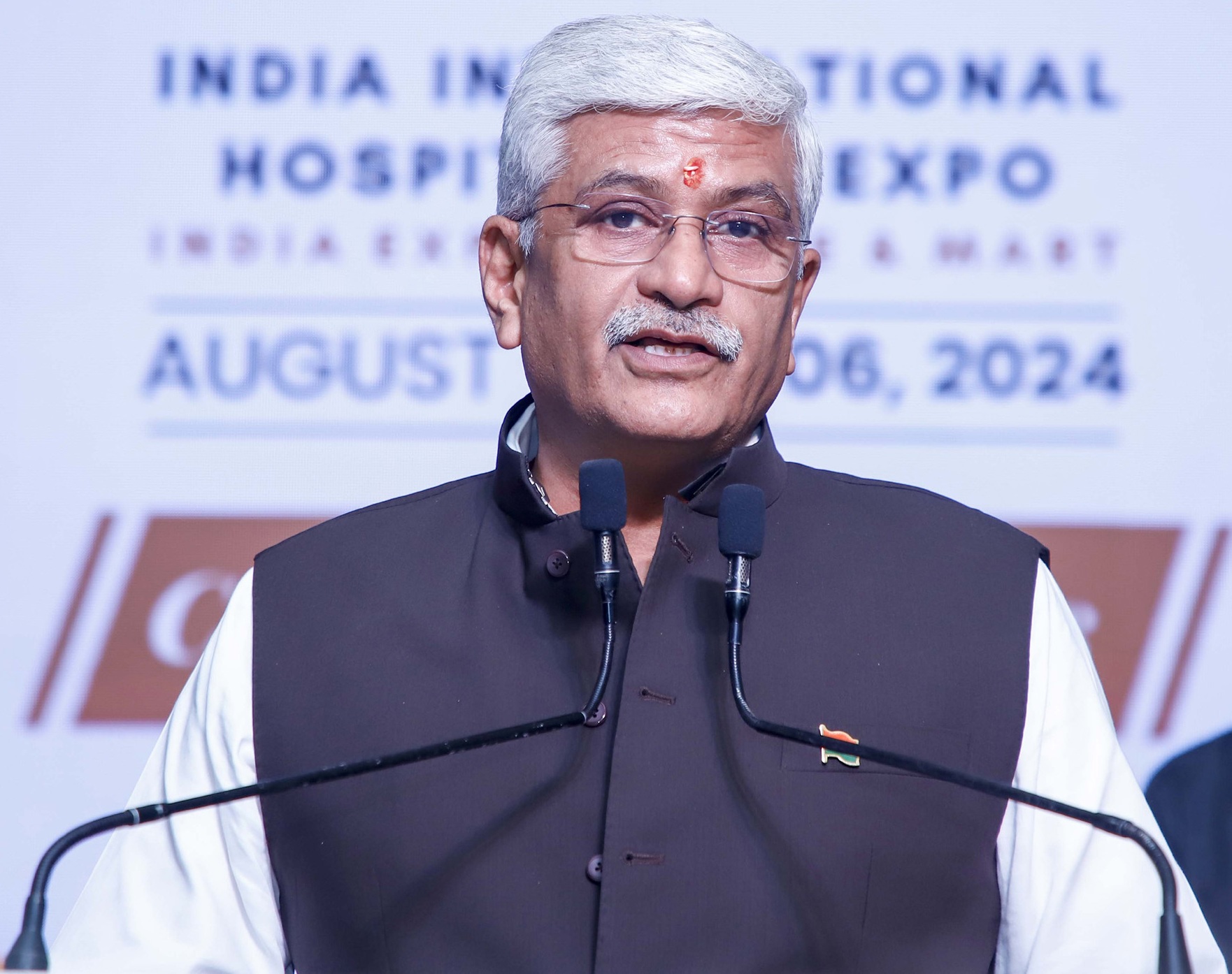 केंद्रीय संस्कृति एवं पर्यटन मंत्री गजेन्द्र सिंह शेखावत केंद्रीय संस्कृति एवं पर्यटन मंत्री गजेन्द्र सिंह शेखावत