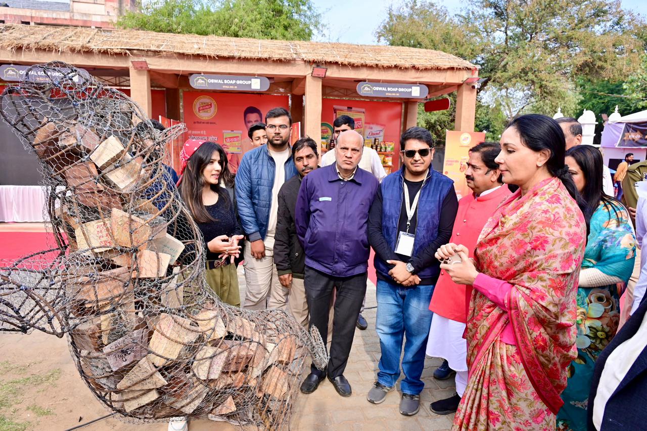 टाइगर फेस्टिवल:उपमुख्यमंत्री दीया कुमारी ने फोटो प्रदर्शनी का किया अवलोकन