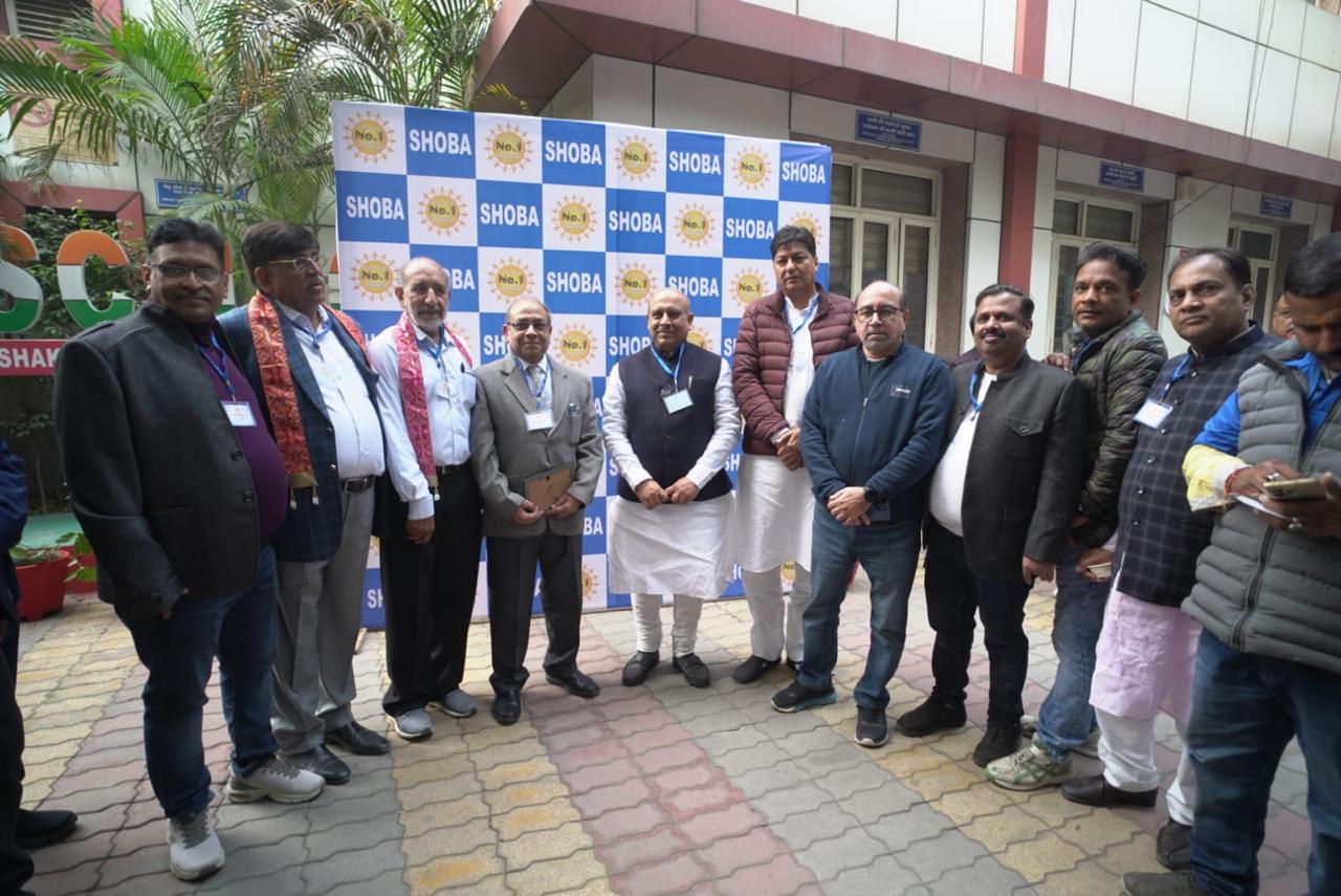 दिल्ली विधानसभा अध्यक्ष विजेंद्र गुप्ता रविवार को शक्ति नगर स्कूल नंबर 1 में आयोजित एलुमनाई एवं खेल महोत्सव एवं मिलन समारोह 2025 में शामिल हुए