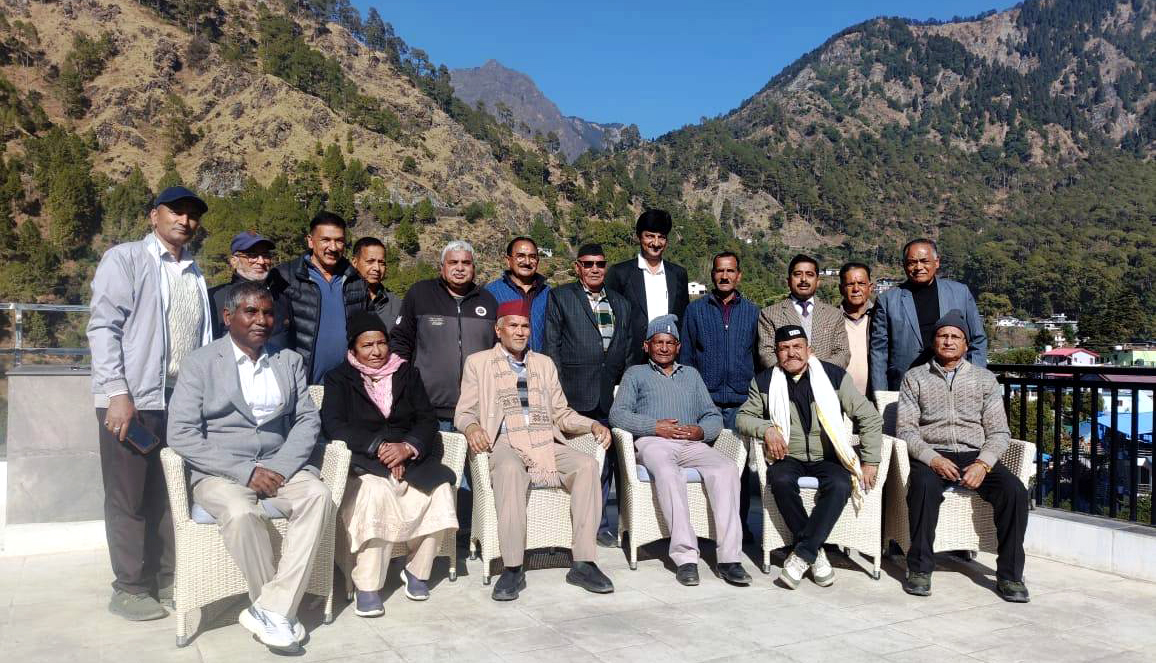 राज्य निर्माण सेनानी वेलफेयर एसोसिएशन के शपथ ग्रहण करने वाले और नवमनोनीत पदाधिकारी। राज्य निर्माण सेनानी वेलफेयर एसोसिएशन के शपथ ग्रहण करने वाले और नवमनोनीत पदाधिकारी।