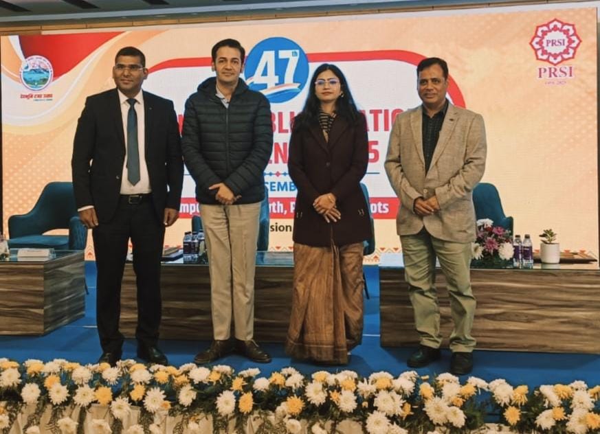 कार्यक्रम में मौजूद अतिथि। कार्यक्रम में मौजूद अतिथि।