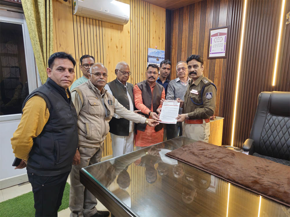 Seoni: Political stir over Ugli-Khursura firing incident Seoni: Political stir over Ugli-Khursura firing incident