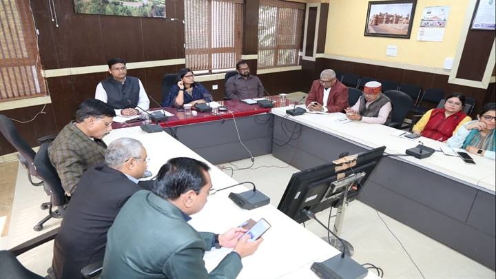 कलेक्टर ने की एमपी ग्रोथ समिट की तैयारियों की समीक्षा कलेक्टर ने की एमपी ग्रोथ समिट की तैयारियों की समीक्षा