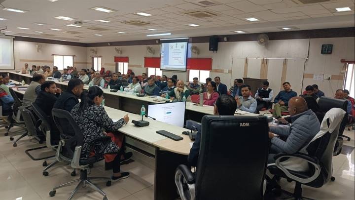 सीहोर कलेक्टर ने कार्यशाला में दी गई सीबीयूडी एप और मोबाइल टावर के रेडिएशन के बारे में जानकारी सीहोर कलेक्टर ने कार्यशाला में दी गई सीबीयूडी एप और मोबाइल टावर के रेडिएशन के बारे में जानकारी