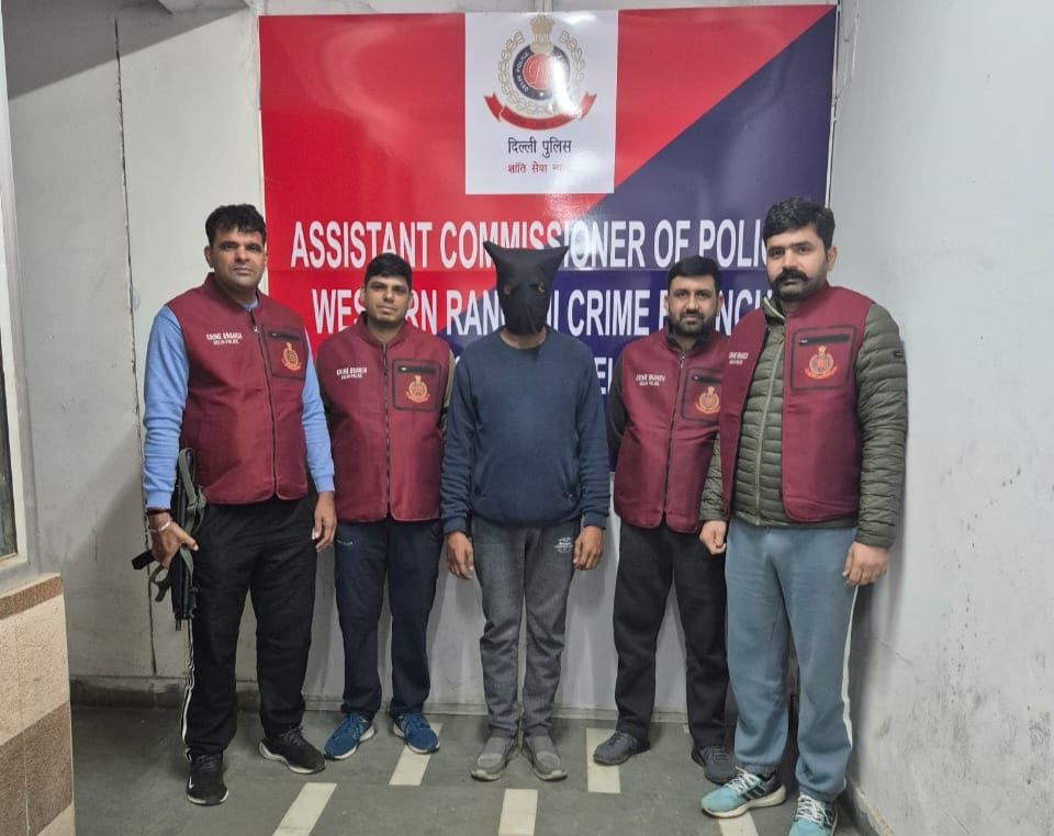 वाहन चोरी में पकड़े गए आरोपित की फोटो वाहन चोरी में पकड़े गए आरोपित की फोटो