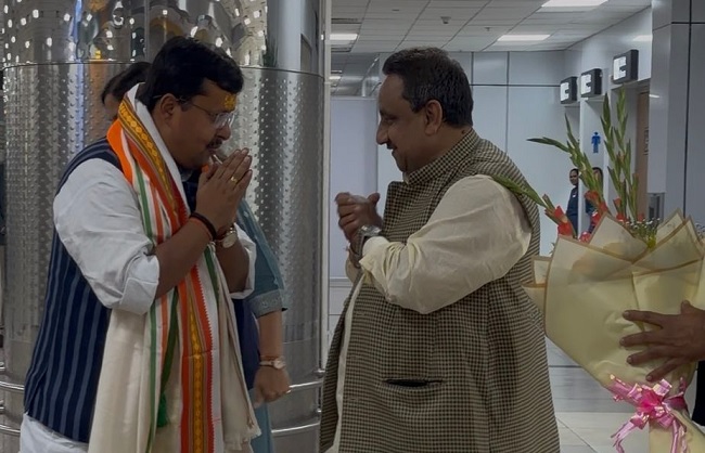 भाजपा के राष्ट्रीय कार्यकारी अध्यक्ष नितिन नवीन से मुलाकात करते प्रवीण खंडेलवाल भाजपा के राष्ट्रीय कार्यकारी अध्यक्ष नितिन नवीन से मुलाकात करते प्रवीण खंडेलवाल