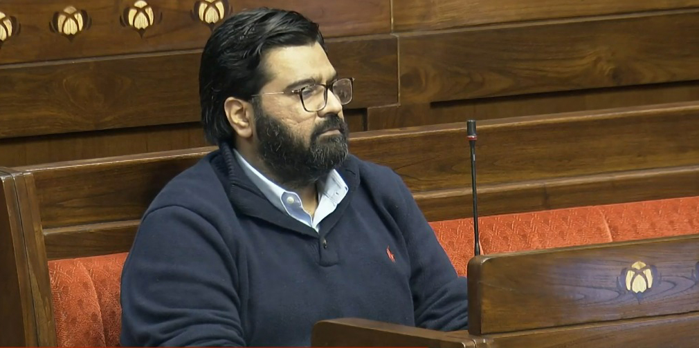 हरियाणा के राज्य सभा सदस्य कार्तिकेय शर्मा सदन की कार्यवाही में भाग लेते हुए
