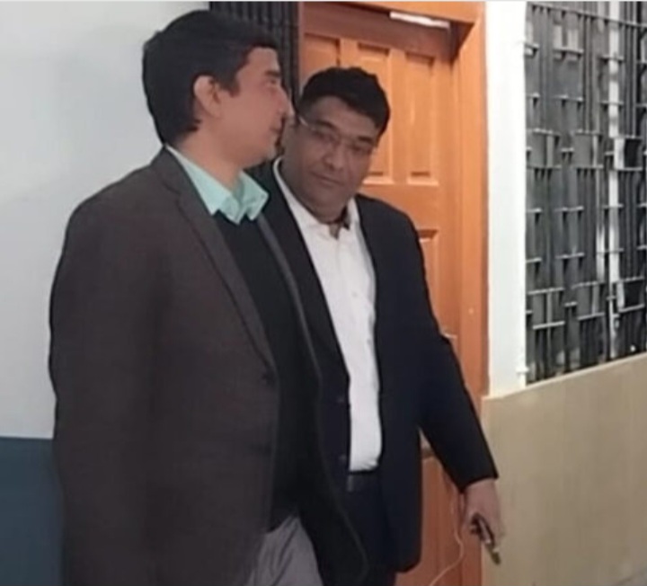 कोर्ट परिसर में अमित कुमार