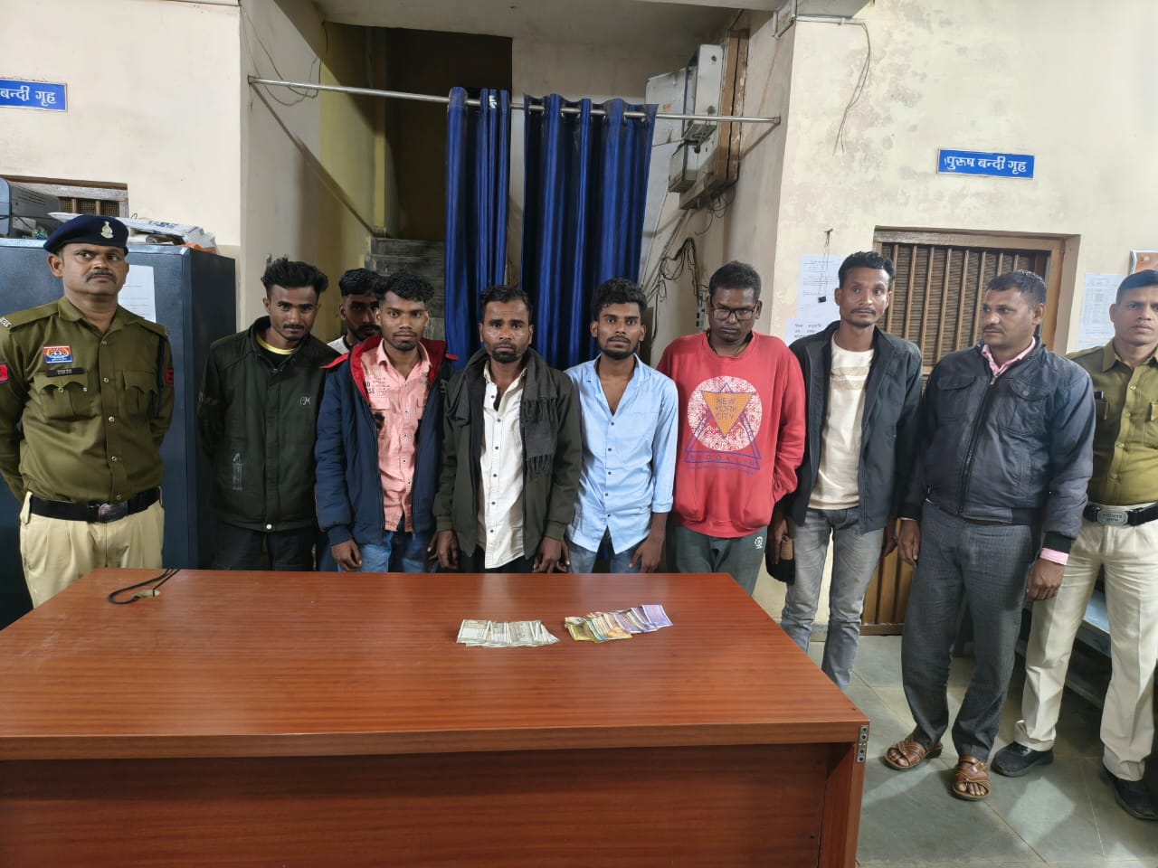 गिरफ्तार आरोपित गिरफ्तार आरोपित