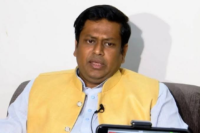 केंद्रीय मंत्री डॉ. सुकांत मजूमदार