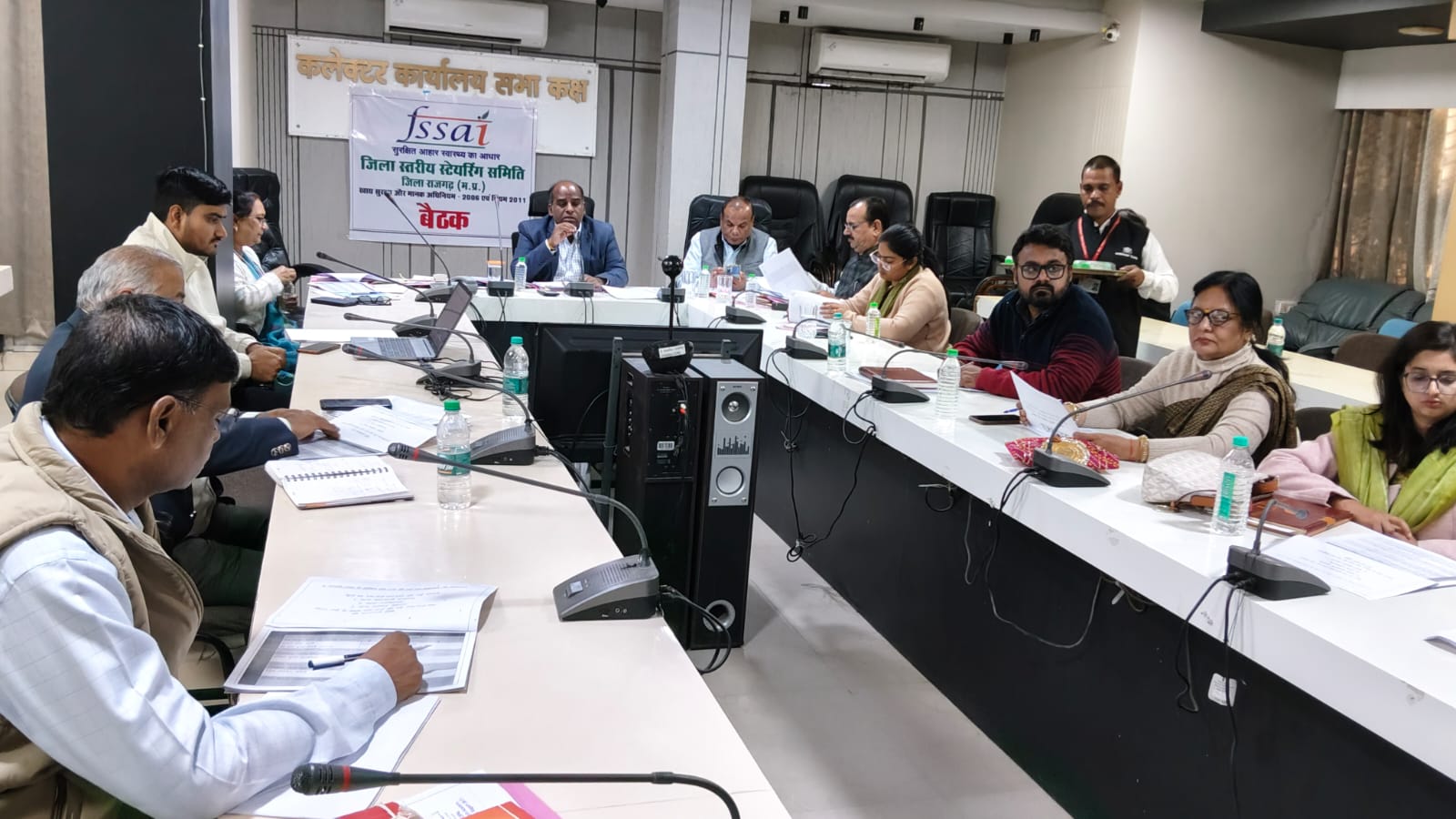 मिलावट करने वालों को बख्शा नही जाएगा-कलेक्टर मिलावट करने वालों को बख्शा नही जाएगा-कलेक्टर
