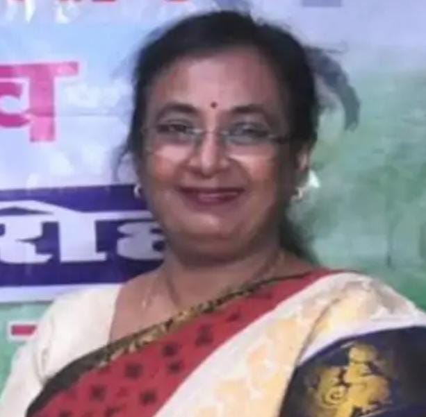 निलंबित राजर्षि टंडन महिला महाविद्यालय प्रयागराज की प्राचार्या का छाया चित्र निलंबित राजर्षि टंडन महिला महाविद्यालय प्रयागराज की प्राचार्या का छाया चित्र