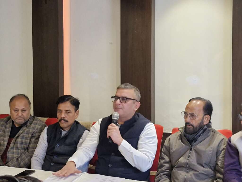 मनरेगा का नाम बदलना महात्मा गांधी का अपमान : सुमित हृदयेश