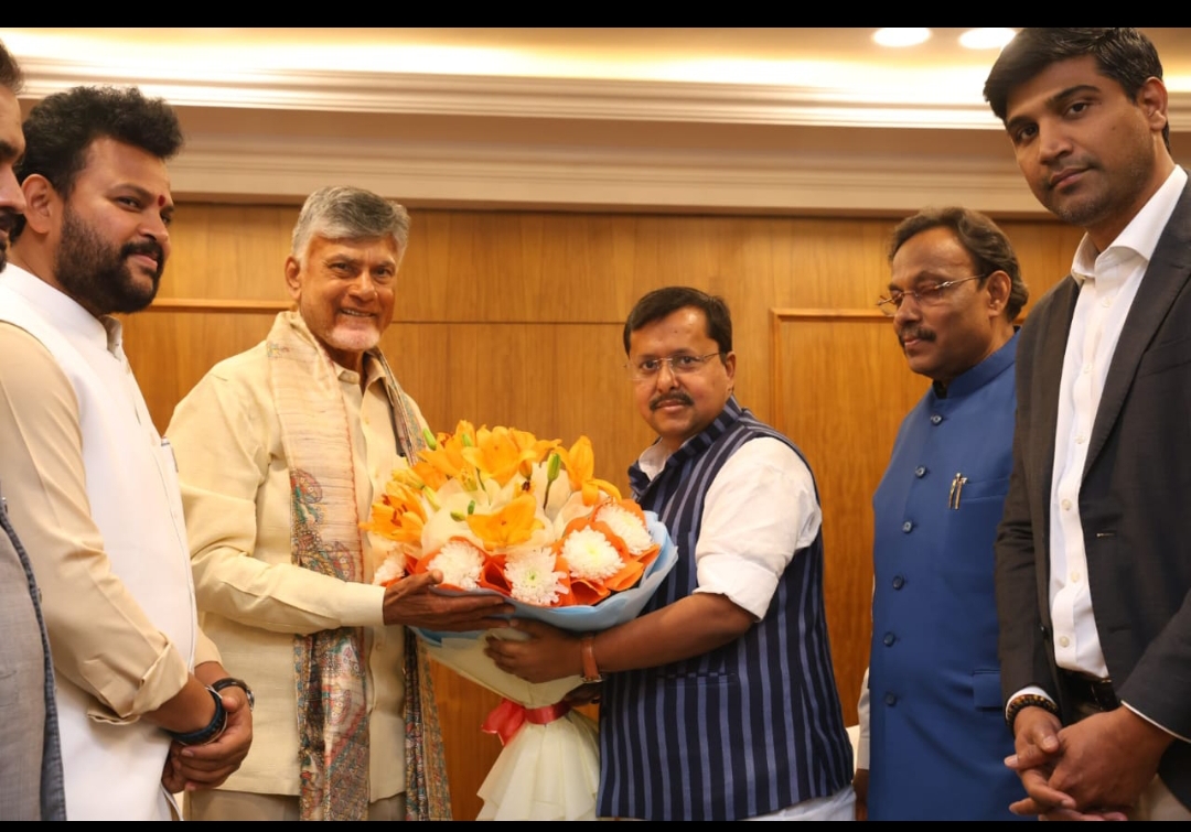 एन चंद्रबाबू नायडू, टीडीपी नेता और आंध्रप्रदेश के मुख्यमंत्री एन चंद्रबाबू नायडू, टीडीपी नेता और आंध्रप्रदेश के मुख्यमंत्री