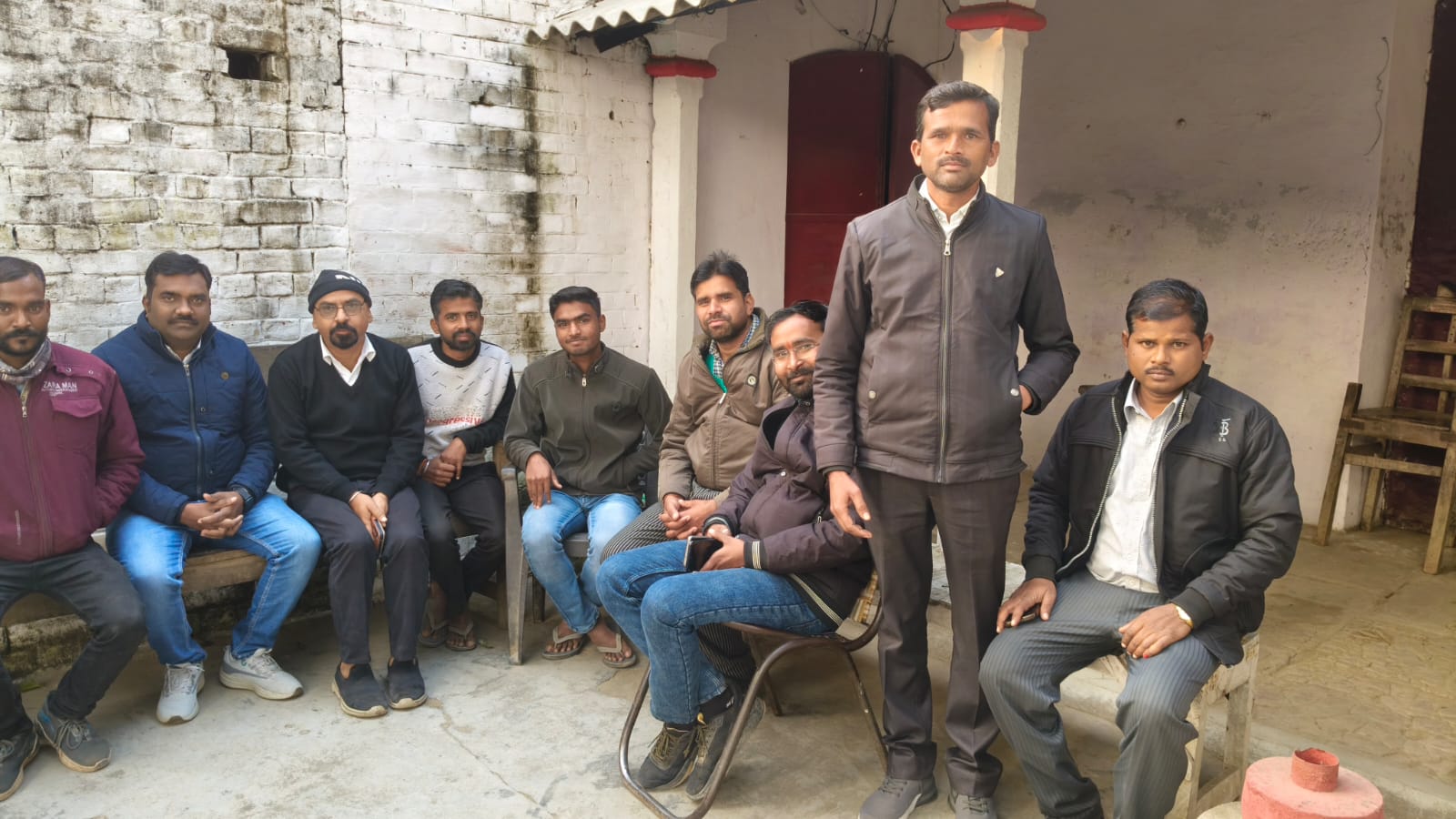 सिधौली में आयोजित बैठक में मौजूद लोग सिधौली में आयोजित बैठक में मौजूद लोग