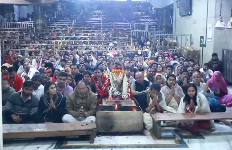 भस्म आरती में शामिल हुईं बिहार की मंत्री श्रेयसी सिंह