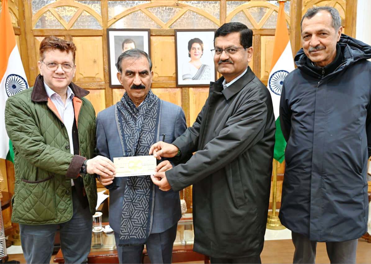 आपदा पीड़ितों को अंशदान आपदा पीड़ितों को अंशदान