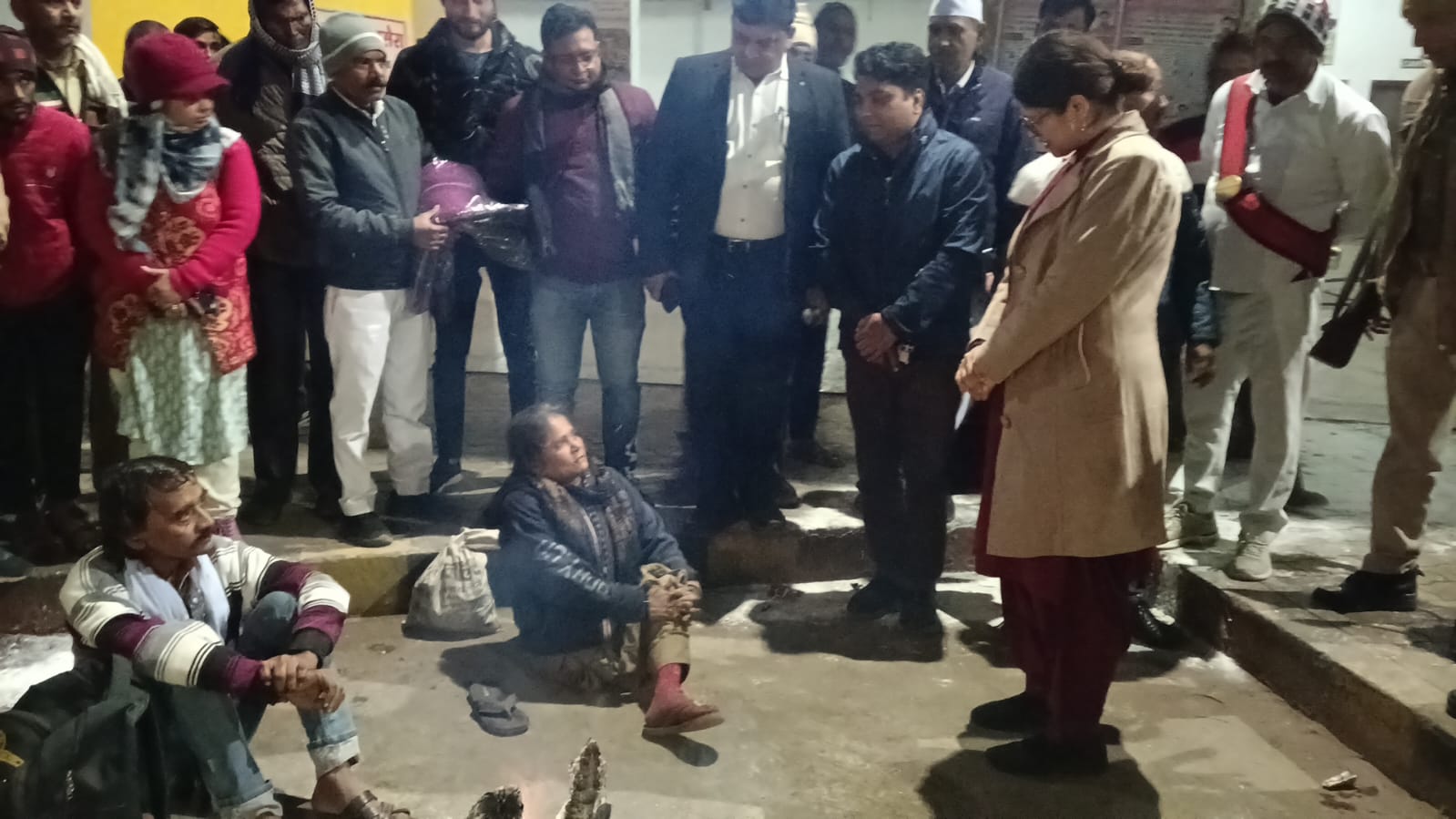 अलाव का निरीक्षण