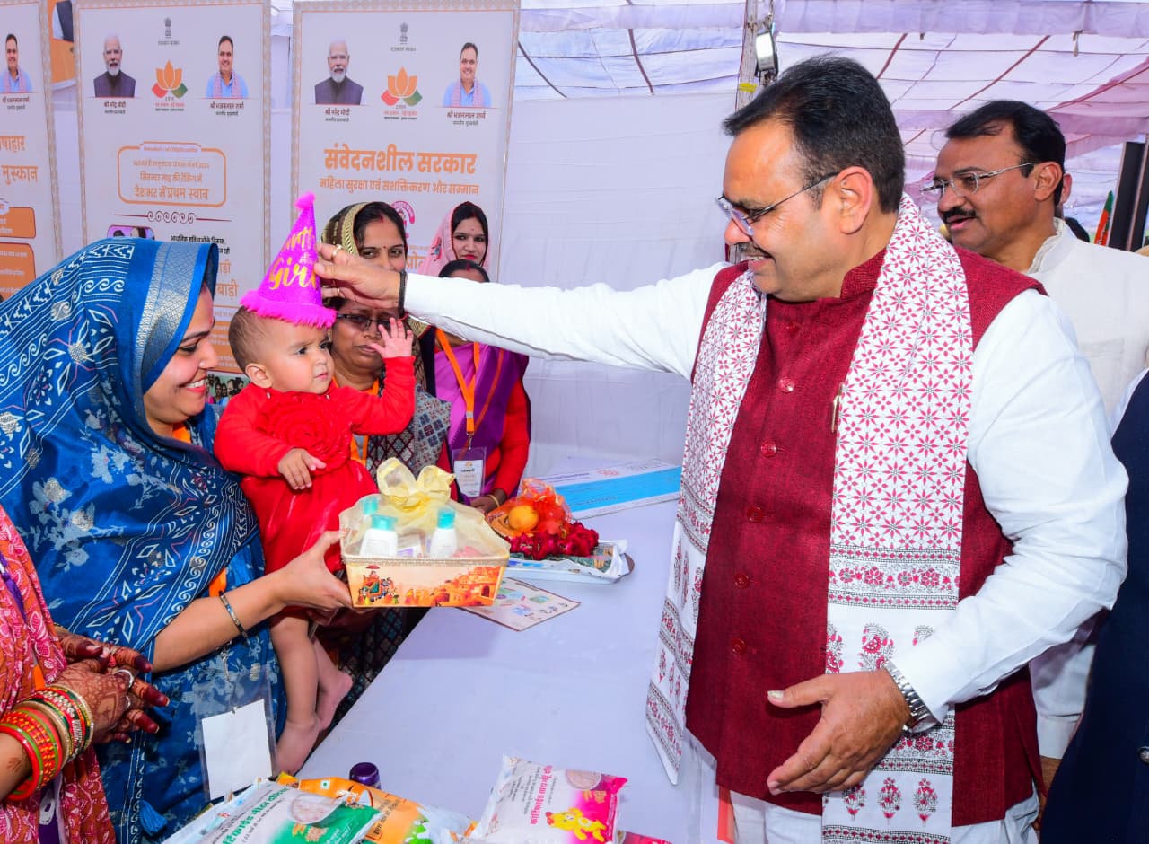 मांडलगढ़ में ग्रामीण समस्या समाधान शिविर का अवलोकन सुशासन और सेवा हमारी सरकार की कार्य संस्कृति - मुख्यमंत्री भजनलाल शर्मा