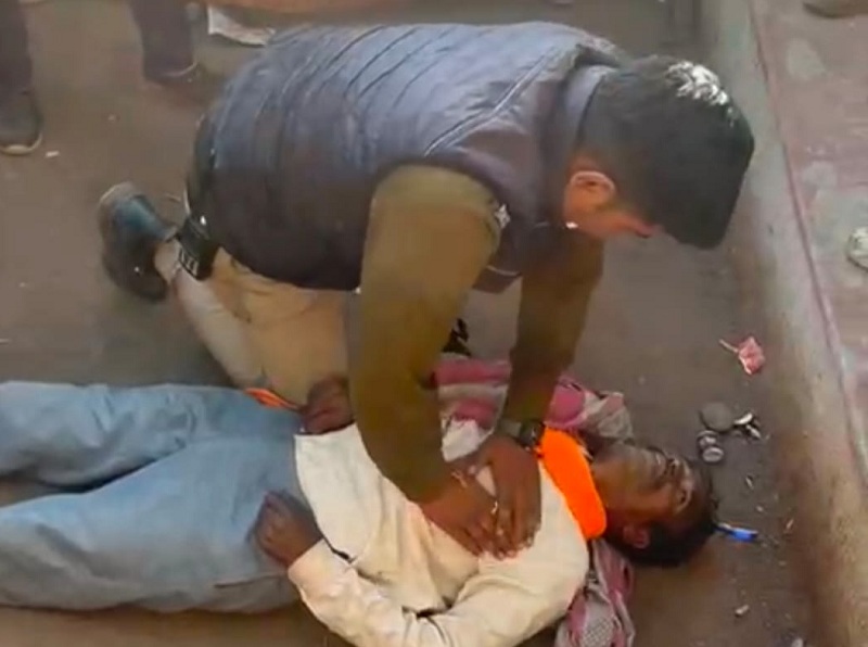 सीपीआर देकर जीवन बचाया सीपीआर देकर जीवन बचाया