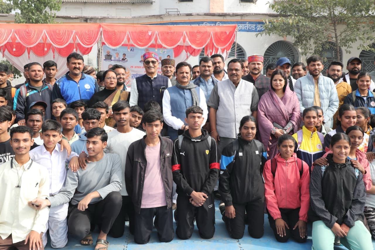 उप मुख्यमंत्री ने सांसद कप खेल प्रतियोगिता का किया शुभारंभ उप मुख्यमंत्री ने सांसद कप खेल प्रतियोगिता का किया शुभारंभ