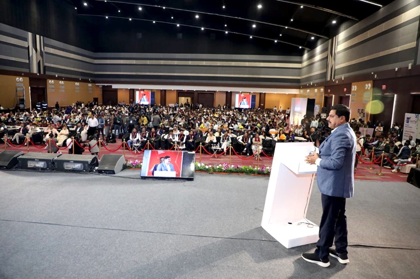 मुख्यमंत्री डॉ. मोहन यादव ने इंदौर में यंग इंटरप्रेन्योर फोरम समिट–2025 को किया संबोधित