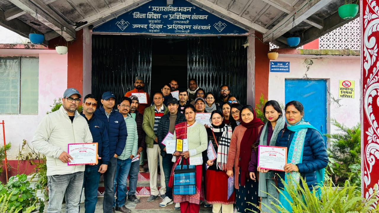 पीरूल वनाग्नि की समस्याएं और आजीविका के नए अवसर भी करता सृजित