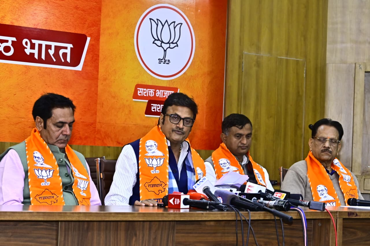 अरावली के मानदंड कांग्रेस शासन में तय, 2003 में गहलोत ने ही जारी किए थे जिलेवार नक्शे :  राजेंद्र राठौड़