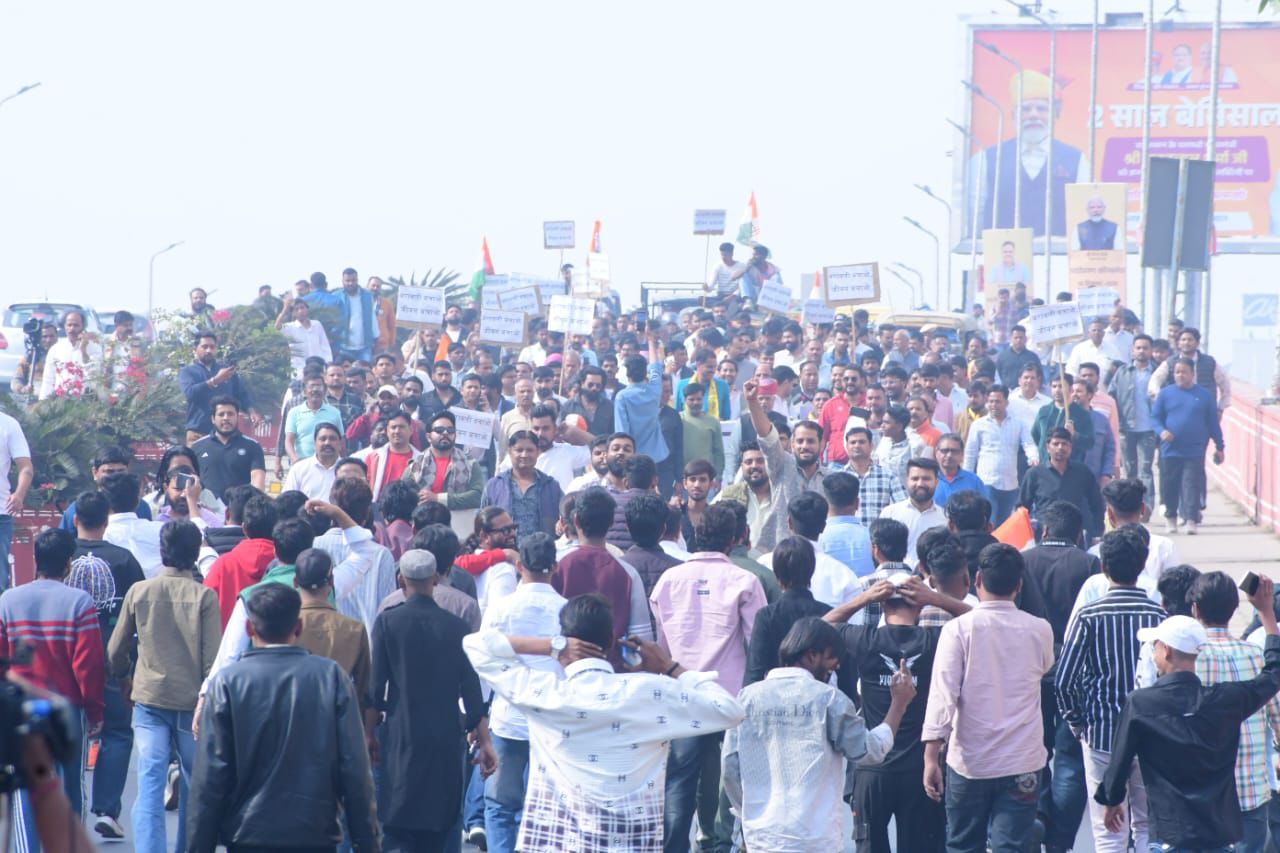 अरावली बचाओ–जीवन बचाओ सत्याग्रह शुरू:हजारों लोगों के साथ अंबेडकर सर्किल तक खाचरियावास के नेतृत्व निकली पदयात्रा