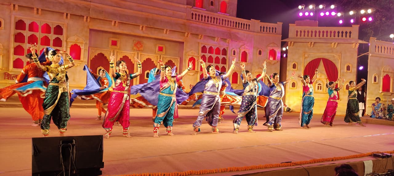 लोक कला जीवन का असली आलोक है: राज्यपाल बागडे़ शिल्पग्राम उत्सव का भव्य आगाज, लोक-संस्कृतियों का हुआ जीवंत संगम लोक कला जीवन का असली आलोक है: राज्यपाल बागडे़ शिल्पग्राम उत्सव का भव्य आगाज, लोक-संस्कृतियों का हुआ जीवंत संगम